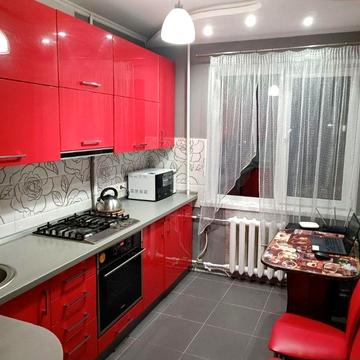 Продається 3- кімнатна квартира на  вулиці Покровській,149