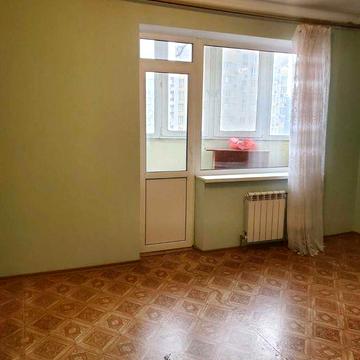 Продам однокімнатну квартиру  Дніпровська Набережна 19