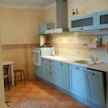 Валерія Лобановського просп. (Червонозоряний), 6-В