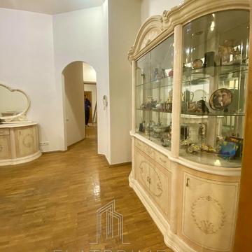 Михайлівська вул., 18-А