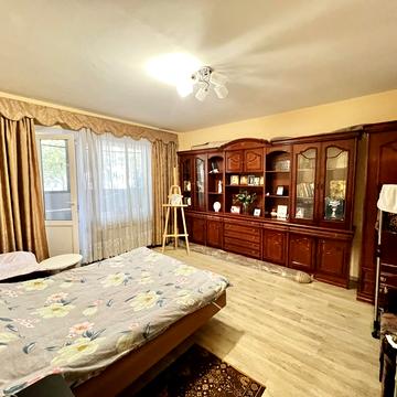 Люстдорфська дорога вул., 13