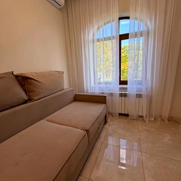 Онілової пров., 18