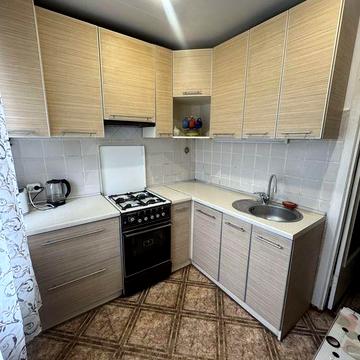 Оренда 2х кім. Центр, по вул. Соборній, меблі та техніка.