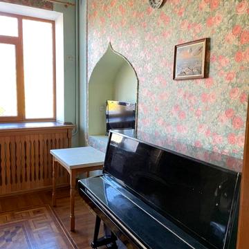 Європейська пл. (Катерининська), 6