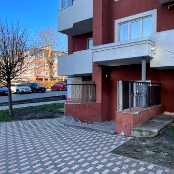 Вереснева вул., 22-Б