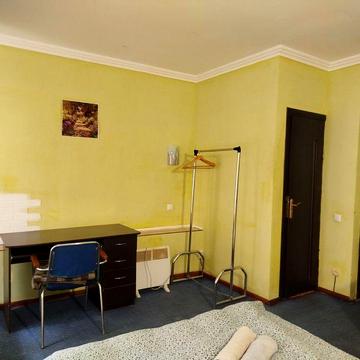 Студия Центр Подол поруч Андреевскім Узвізом