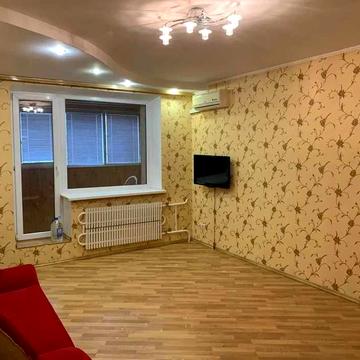 A S3 Продам 2кім квартиру метро Заводська,новобудова.