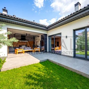 Малинова вул.