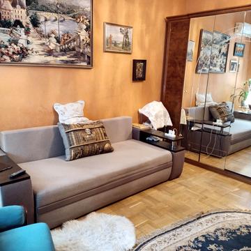 Антоновича вул. (Горького), 37/13