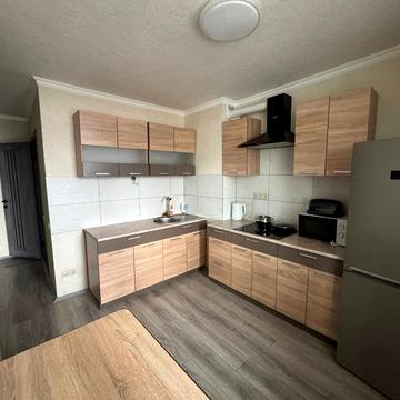 Приміська вул., 22-Б