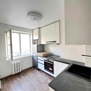 Продам срочно 2-х комн квартиру