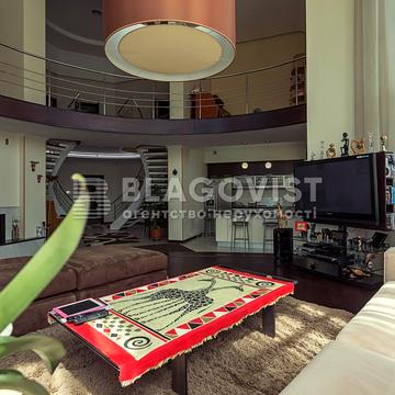 Польова вул., 1