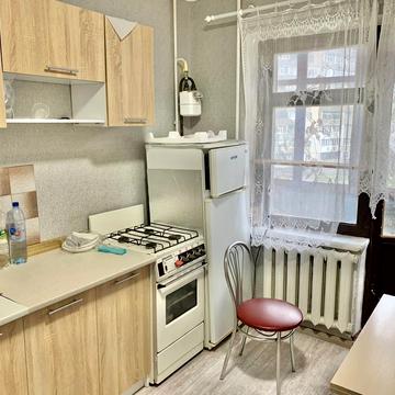 Збройних Сил України вул. (Інтернаціоналістів), 18