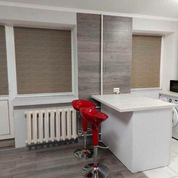 Я Продається затишна квартира з балконом та технікою