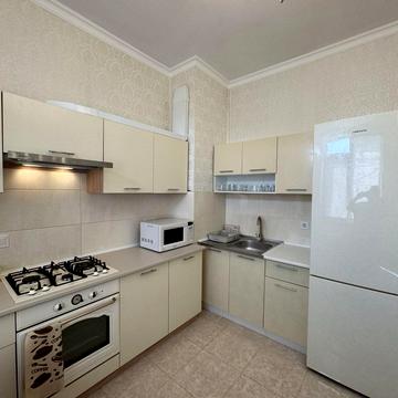 Олексія Вадатурського вул. (Маршала Малиновського), 18а