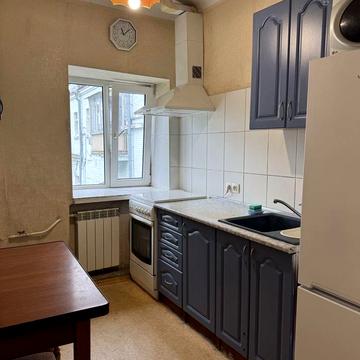 Володимирська вул., 82-А