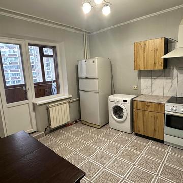 Ревуцького вул., 42