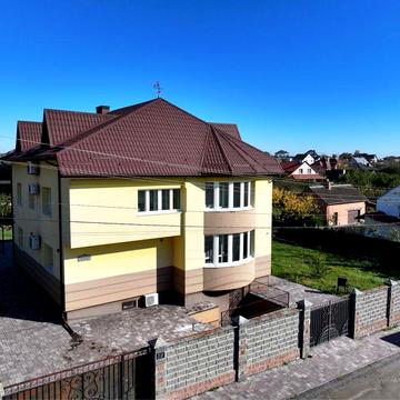 Продам будинок 230м2 з ремонтом і великою ділянкою 16 соток, с. Корнин