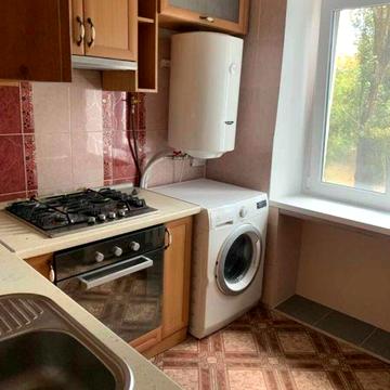 Голосіївський просп. (40-річчя Жовтня), 100/2