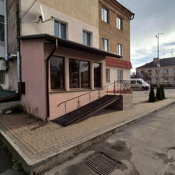 Острозького вул., 34