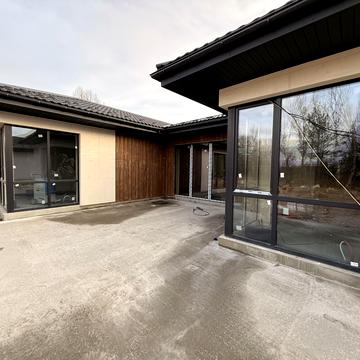 Молодіжна вул.