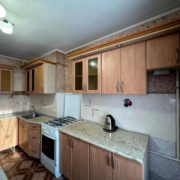 Української Дивізії вул., 14