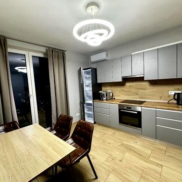 Валерія Лобановського просп., 144