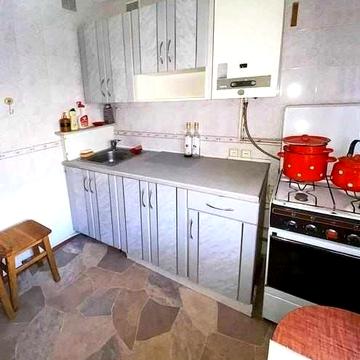 G9 Швидкий продаж 2-к квартири поруч з м.Ботанічний сад