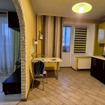 Оренда затишної 2х кімнатної квартири навпроти Центрального парку