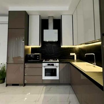 Личаківська вул. (), 37