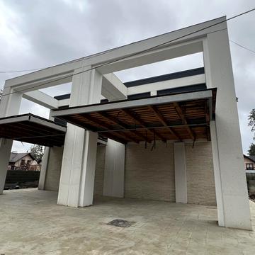 Варшавська вул., 114