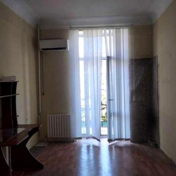 3 кім 65 м2 з АВТОНОМКОЮ в ЦЕГЛІ середній поверх район ОЗЕРКА (716290)