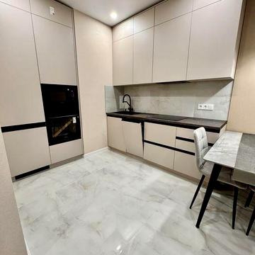 Сдам квартиру в кадоре на Каманина.