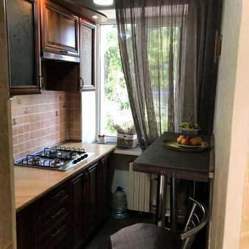 Базарна вул., 34