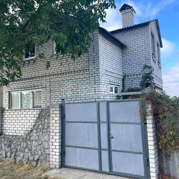 Люсинська вул., 1