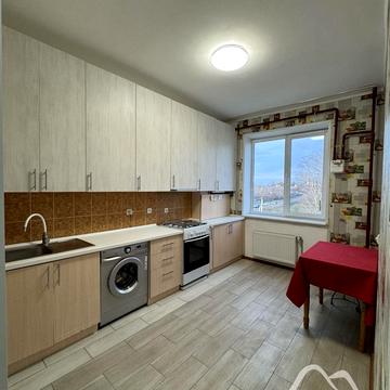 Володимирська вул., 99