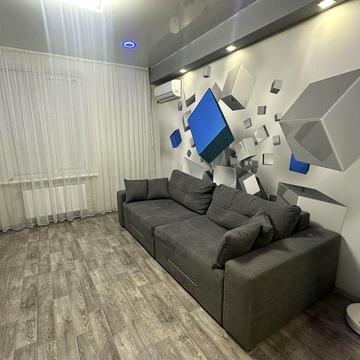 Квартира ,район элит клуб + гараж на 2 машины+ сарай