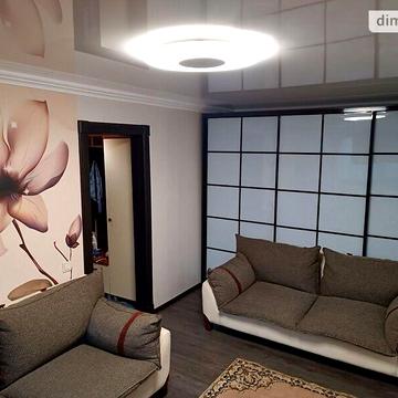 Довгострокова оренда 3к Квартира Квітки Цісик (Корольової Гулі) вулиця