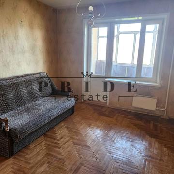 Леоніда Бикова бульв., 7