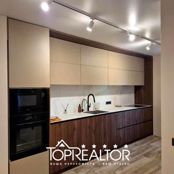 Героїв Харкова просп. (Московський), 300