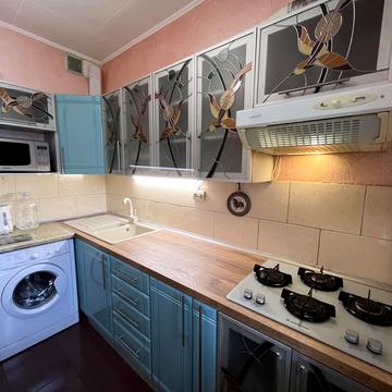 Тростянецька вул., 6