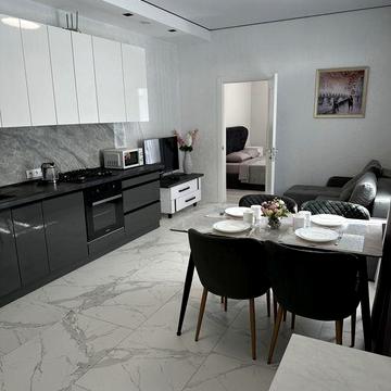 Часть дом/будинок квартира на земле двор хозяин Газ, сонячні панелі