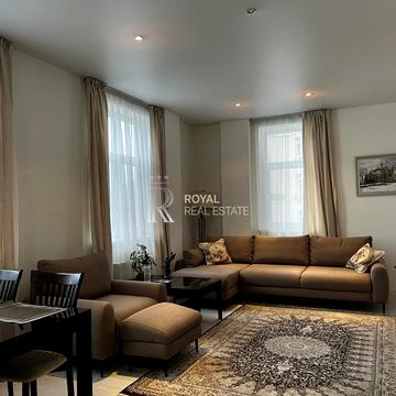 Миколи Міхновського бульв. (Дружби народів), 14-16