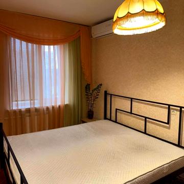 Левка Лукяненка вул. (Маршала Тимошенка), 2-Б