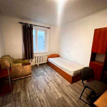 Здається в оренду простора 2-х кімнатна квартира по вул. Надпільна