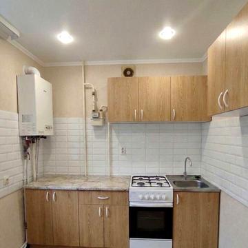 Продаж 2 кімнатної Ватутіна (Ф.Караманиця)