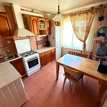 Продам 3 ком квартиру Победа, пр. Героев