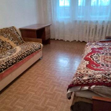 Здається 2-х кімнатна квартира на Лісовій