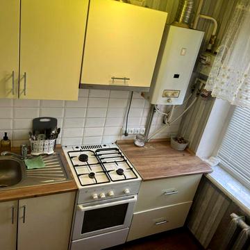 Оренда 2 кімнатноі квартири на Вишеньці ( вулиця Первозваного74)