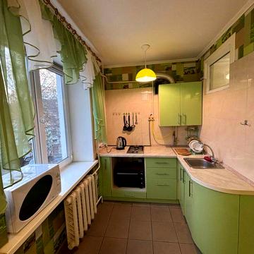 Здам 2-кімнатну квартиру, Міцкевича, центр, готель Мир, меблі+техніка